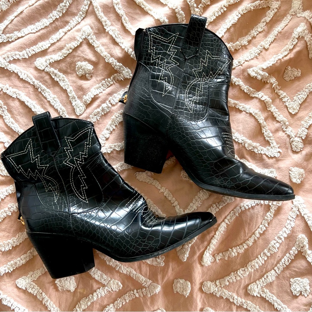 Black Western Mini Cowboy Booties